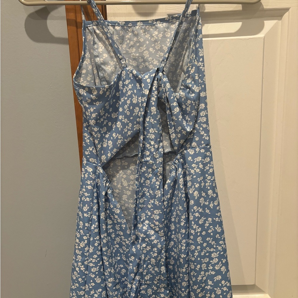 Blue tie-back dress, perfect for summer☀️